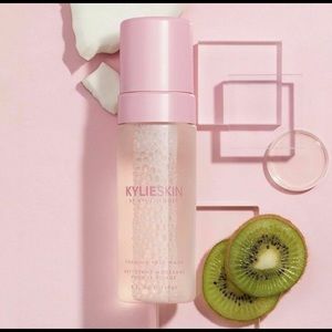 Kylieskin (Kylie cosmetics) Foaming Face Wash